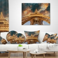 Designart Paris Paris Eyfel Kulesiparis'te Gün Batımı Renkleriyle - Şehir Manzarası Kırlent - 12x20